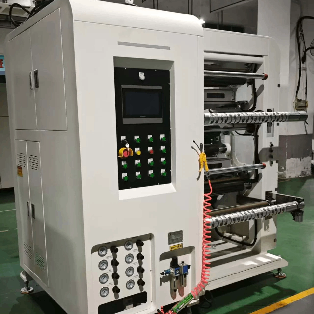 roll slitting machine
